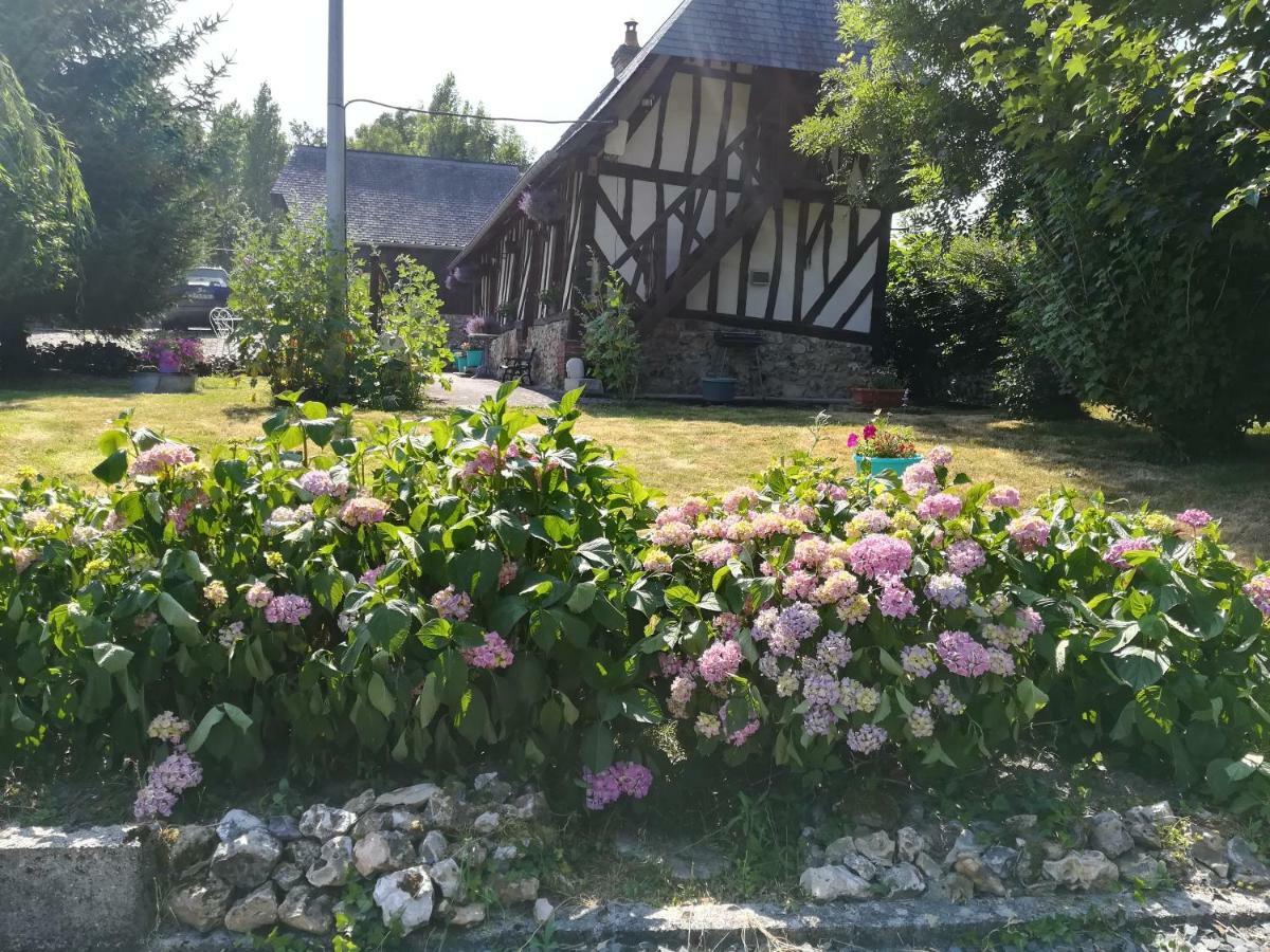 Le Clos Des Hortensias Toutainville Exterior foto